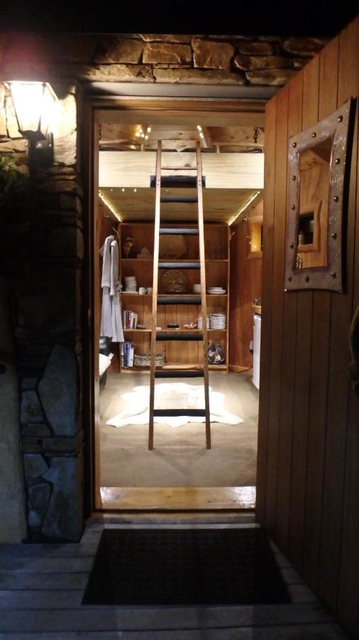 Tree House Lodge Bed & Breakfast Cheviot Dış mekan fotoğraf